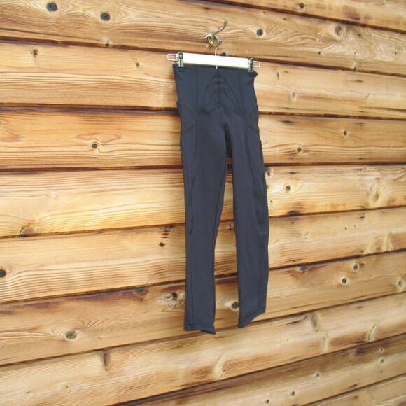Lululemon Black Exquisite Crop Leggings - Picture 5 of 9